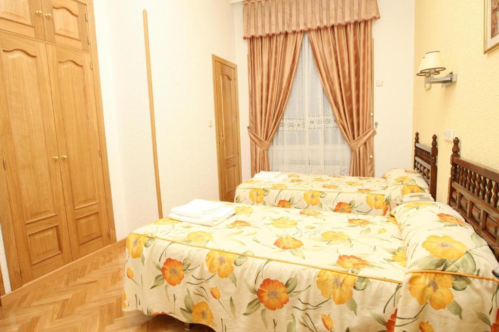 Hostal Biarritz Madrid Cameră foto