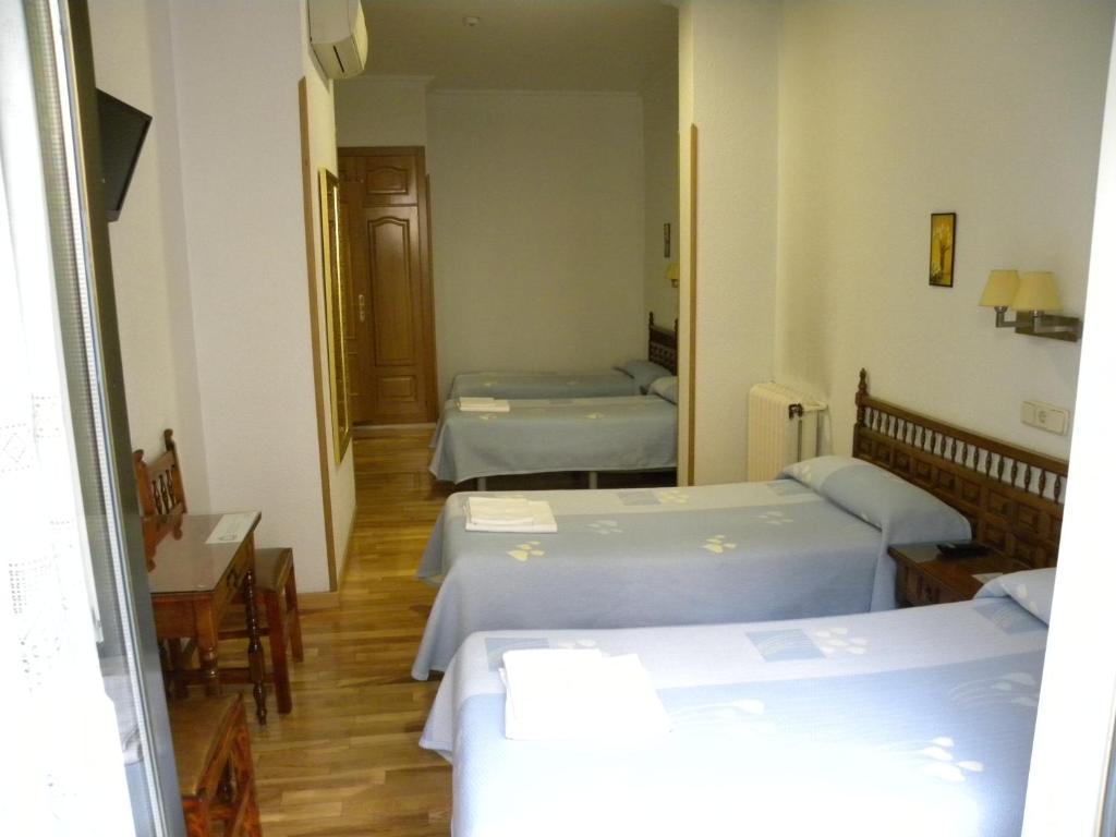 Hostal Biarritz Madrid Cameră foto